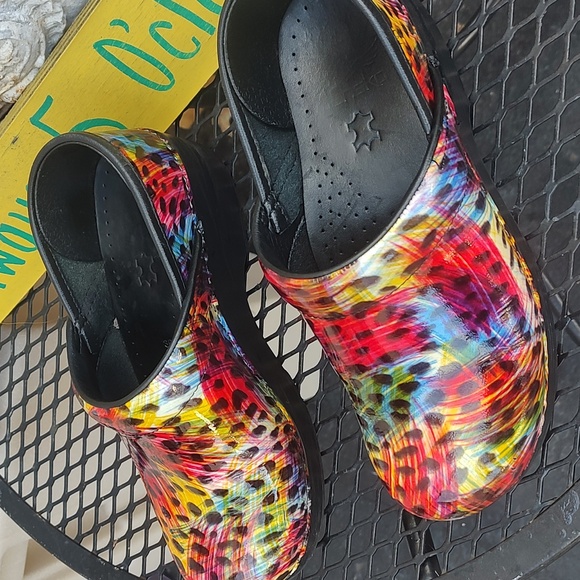 Dansko Shoes/ - Picture 3 of 11